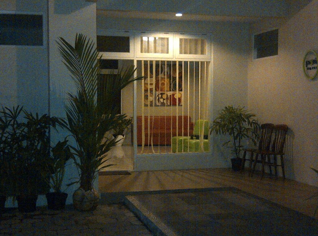 Pose In Hotel Yogyakarta Exterior photo