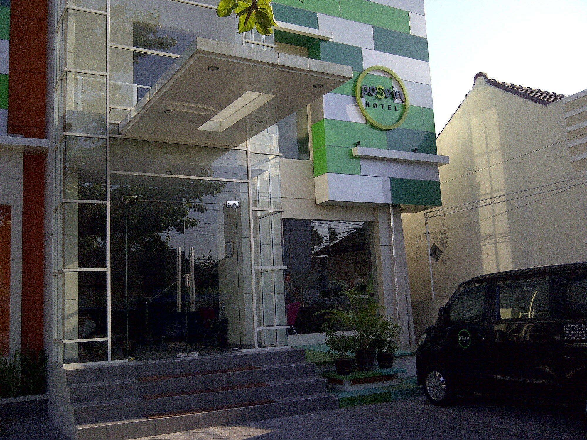 Pose In Hotel Yogyakarta Exterior photo